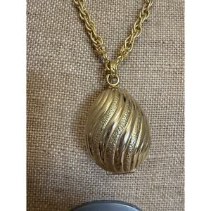 Vintage Avon Gold Tone Rope Chain Necklace W/Egg Shaped Perfume Locket (3433-1,2